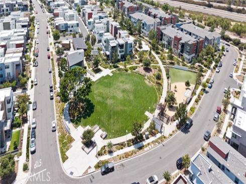 319  Novel  , Irvine, CA