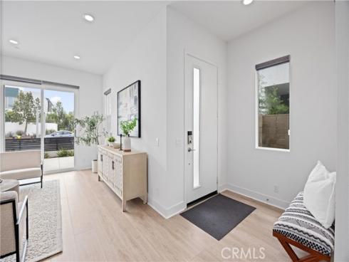 319  Novel  , Irvine, CA