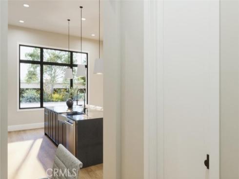 536  Fieldhouse  , Irvine, CA