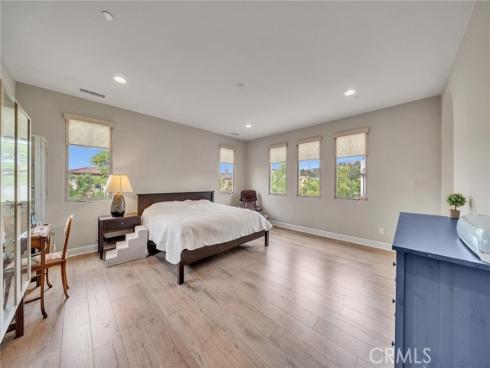 17 Lowland , Irvine, CA