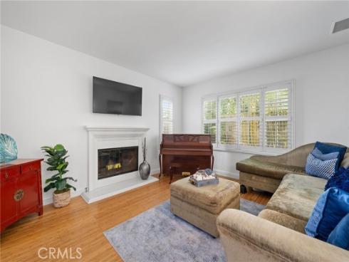 40  Waterspout  , Irvine, CA