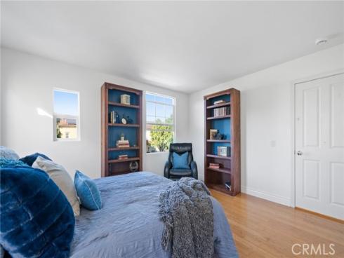 40  Waterspout  , Irvine, CA