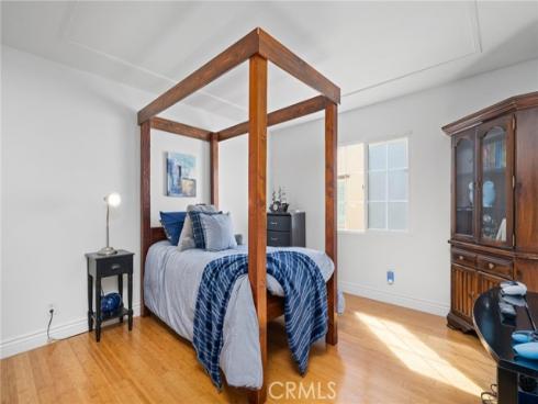 40  Waterspout  , Irvine, CA