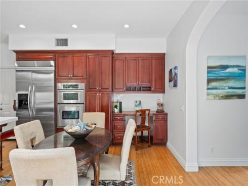 40  Waterspout  , Irvine, CA