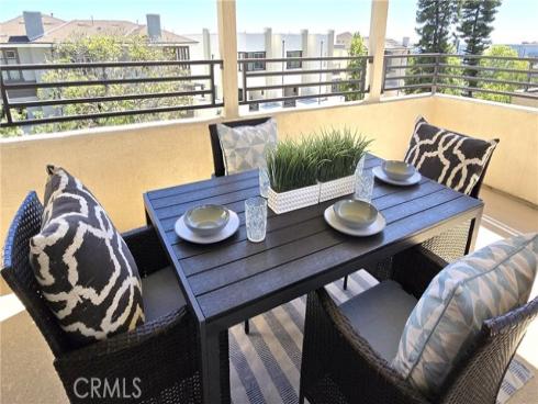 610 Cultivate , Irvine, CA