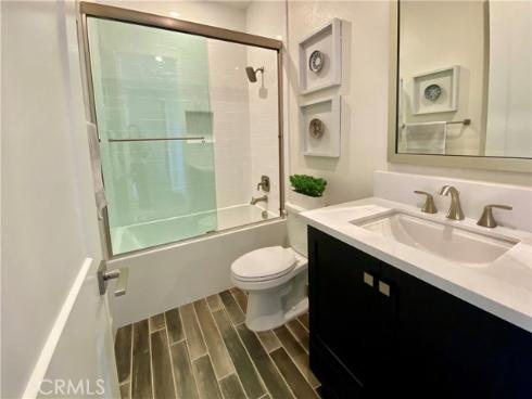 94  Swift  , Irvine, CA