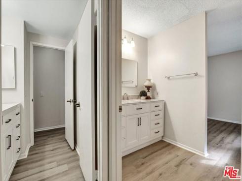 82  Eagle  43 , Irvine, CA