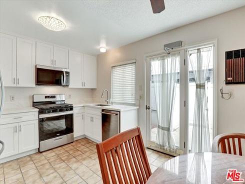 82  Eagle  43 , Irvine, CA