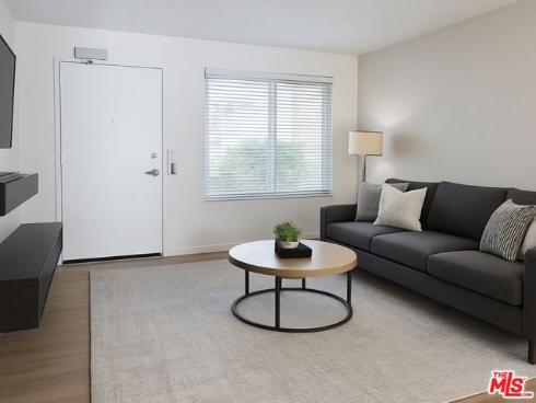 82  Eagle  43 , Irvine, CA