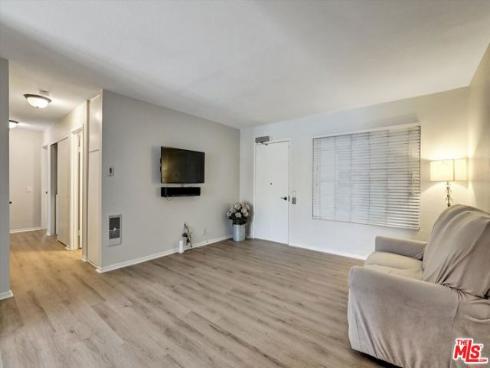 82  Eagle  43 , Irvine, CA