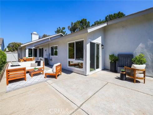 25 Almond Tree Lane, Irvine, CA