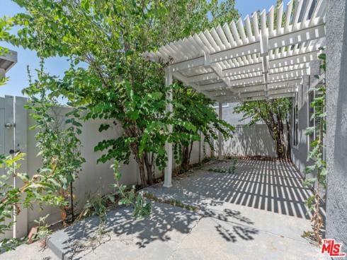 46  Eagle  , Irvine, CA