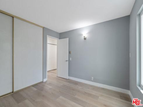 46  Eagle  , Irvine, CA