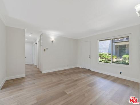 46  Eagle  , Irvine, CA