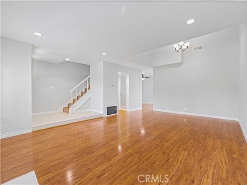 32  Goldenbush  , Irvine, CA