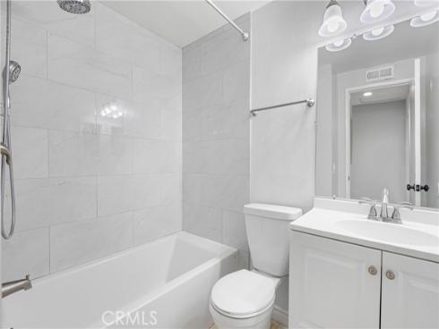 32  Goldenbush  , Irvine, CA