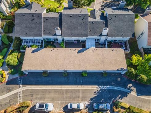 32  Goldenbush  , Irvine, CA