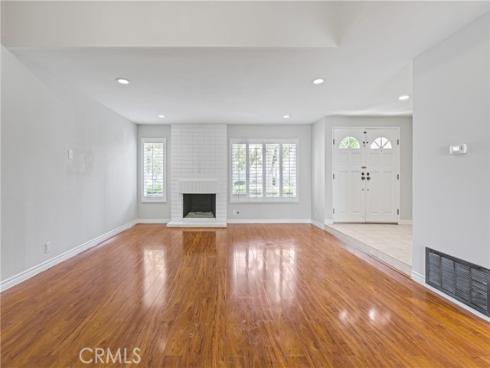 32  Goldenbush  , Irvine, CA