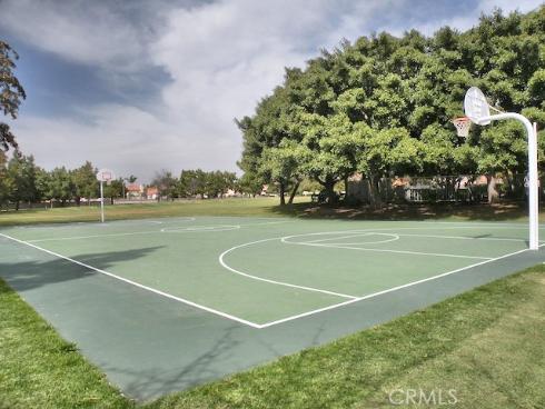 10 Laconia , Irvine, CA