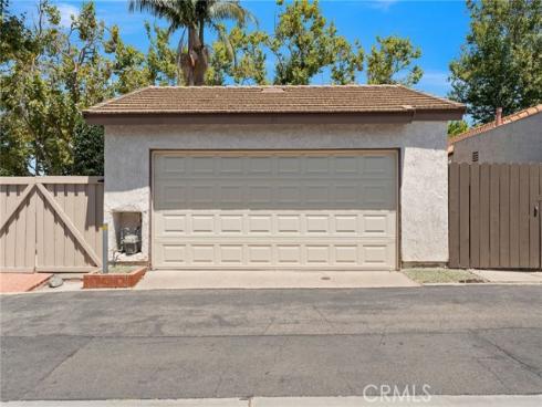 92 Orchard , Irvine, CA