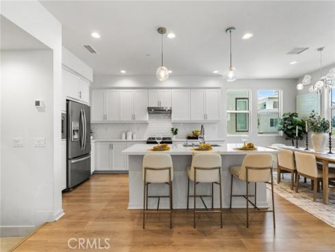 110  Fable  , Irvine, CA