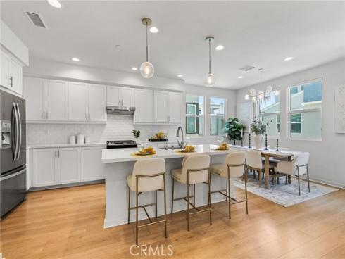 110  Fable  , Irvine, CA