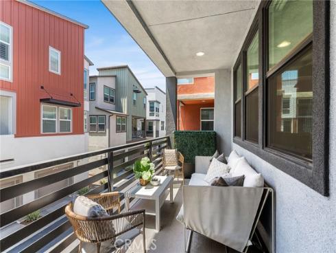 110  Fable  , Irvine, CA