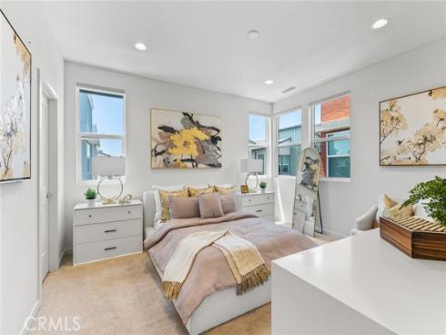 110  Fable  , Irvine, CA