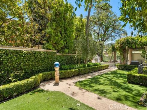 31  Black Hawk  , Irvine, CA