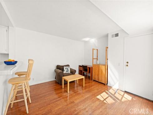 16  Wellesley  2 , Irvine, CA