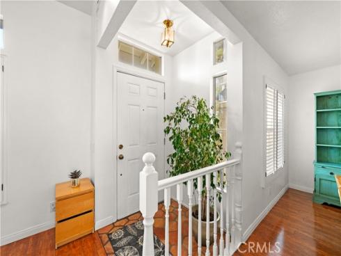 16  Wellesley  2 , Irvine, CA