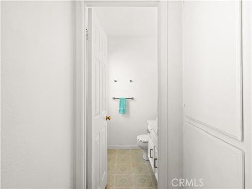 16  Wellesley  2 , Irvine, CA