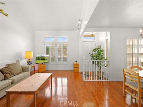 16  Wellesley  2 , Irvine, CA