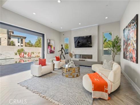 55  Hartman  , Irvine, CA