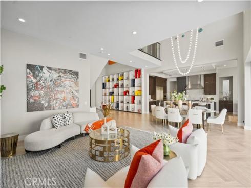 55  Hartman  , Irvine, CA