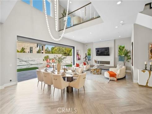 55  Hartman  , Irvine, CA