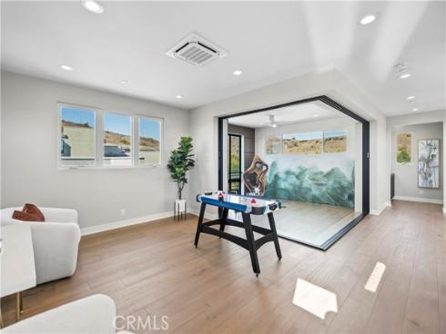 55  Hartman  , Irvine, CA