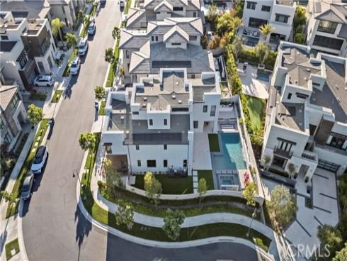 55  Hartman  , Irvine, CA