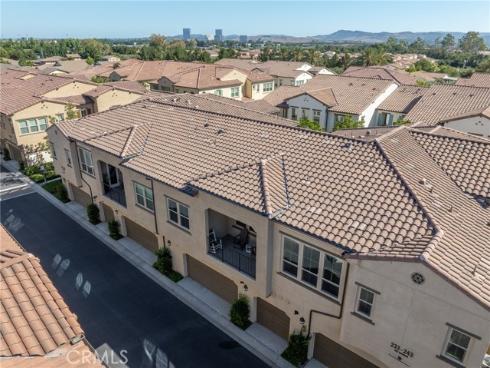 237  Carlow  , Irvine, CA