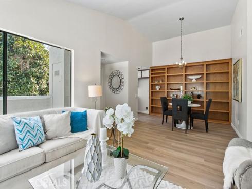 424  Deerfield  172  Avenue, Irvine, CA