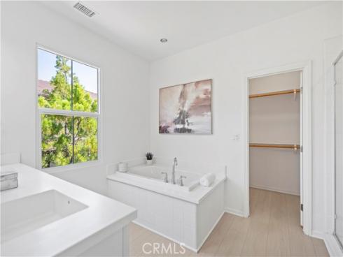 157  Rodeo  , Irvine, CA