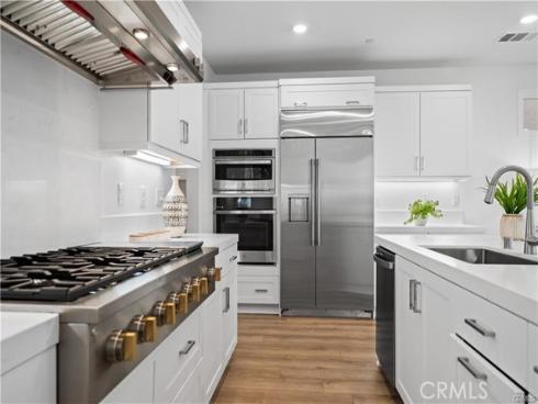 205  Culture  , Irvine, CA