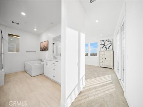 205  Culture  , Irvine, CA