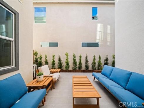 205  Culture  , Irvine, CA