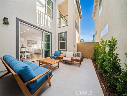 205  Culture  , Irvine, CA