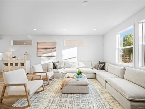 205  Culture  , Irvine, CA