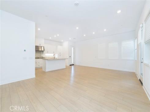 207  Abacus  , Irvine, CA