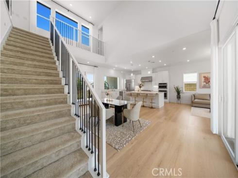 270 Sora , Irvine, CA