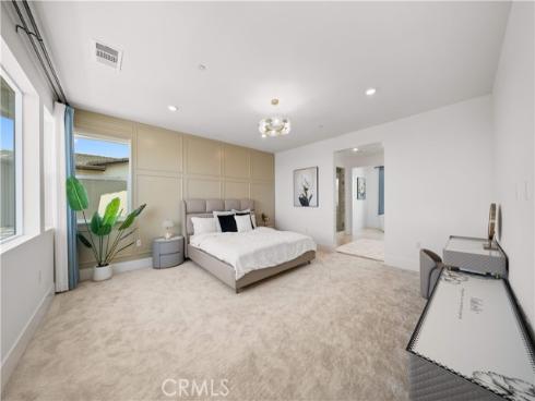 270 Sora , Irvine, CA