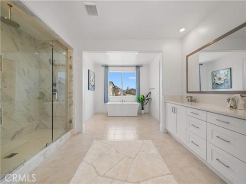 270 Sora , Irvine, CA